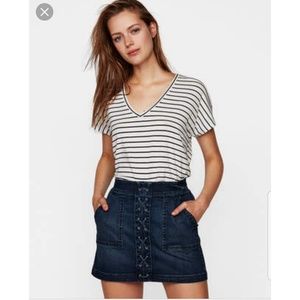 NWOT💕EXPRESS DENIM SKIRT